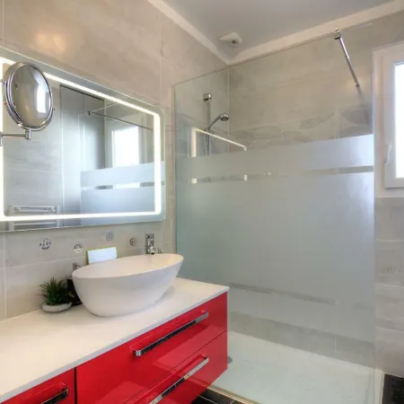 La By Interhome